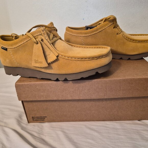 Clarks Other - Clarks Wallabee GTX Golden Men's 10.5 US